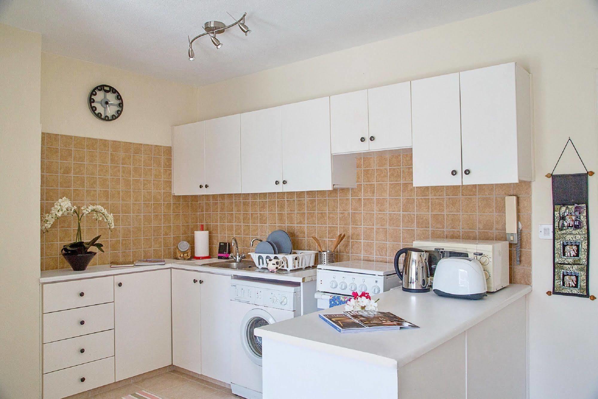 Paphos Love Nest Apartment Екстер'єр фото